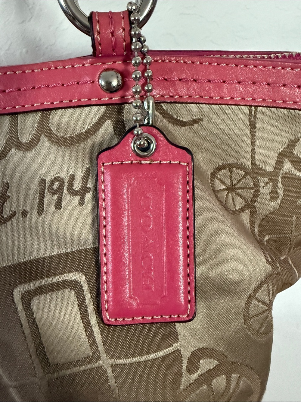 Coach Horse Carriage Pink Trim Pleated Signature Sateen Leather Shoulder Tote - Picture 2 of 13